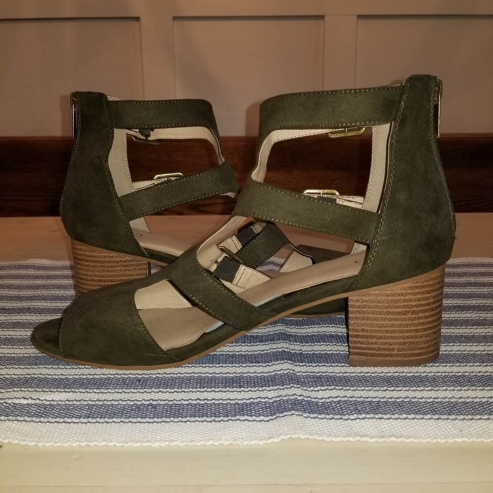 Open Toed Heels Size 11W